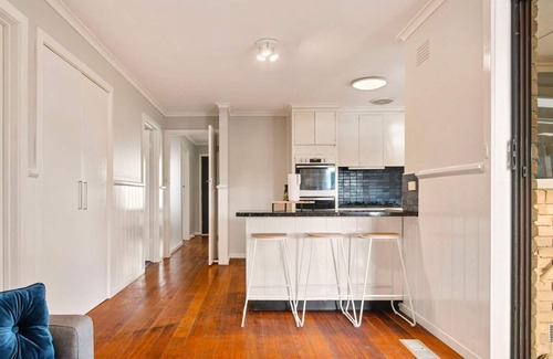 Boronia House | Holiday House In between Mt Dandenong and Westfield Knox - Home away from homen