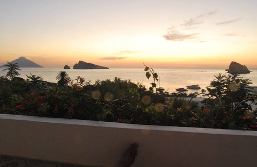 Lipari Historic Centre House | HOLIDAY HOUSE IN PANAREA