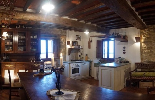 Bivio Lugnano House | Holiday house Citta' di Castello for 1 - 9 persons with 4 bedrooms - Holiday home
