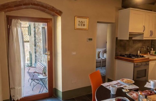 Pergine Valdarno House | Holiday house Pergine Valdarno for 1 - 4 persons with 2 bedrooms - Holiday home