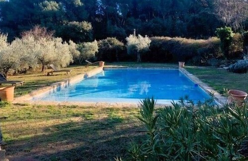Lambesc House | Holiday house Lambesc for 1 - 10 persons with 5 bedrooms - Holiday house