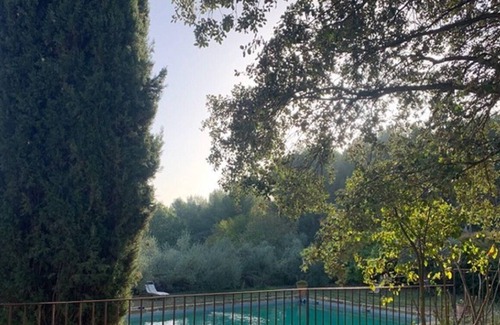 Lambesc House | Holiday house Lambesc for 1 - 10 persons with 5 bedrooms - Holiday house