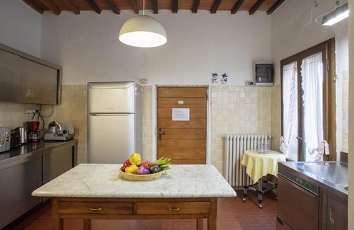 Palaia House | Holiday house Palaia for 1 - 22 persons with 10 bedrooms - Holiday house
