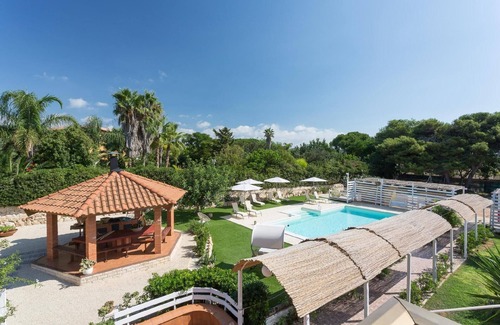 Santa Croce Camerina House | Holiday house Punta Secca for 1 - 9 persons with 4 bedrooms - Holiday house