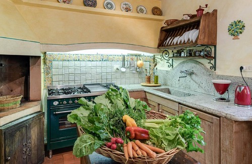 Reggello House | Holiday house Reggello for 1 - 12 persons with 6 bedrooms - Holiday house