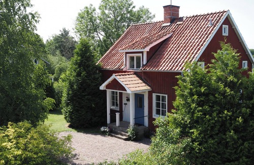 Moklinta Villa | Holiday house by river Dalälven.