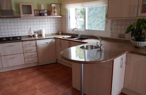 Tarragona House | Holiday house Tarragona for 1 - 5 persons with 3 bedrooms - Holiday house