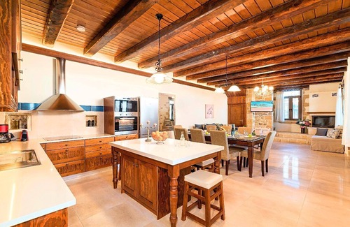 Tzitzifes House | Holiday house Tzitzifes for 1 - 12 persons with 4 bedrooms - Holiday house
