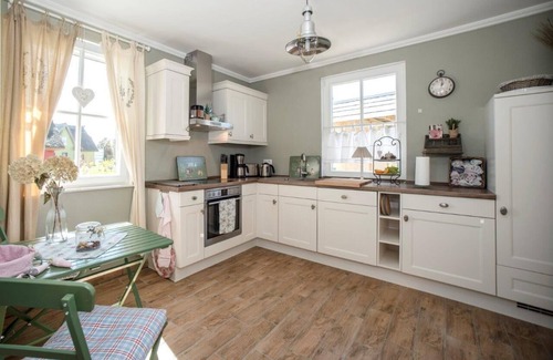 Ummanz House | Holiday house Ummanz for 1 - 6 persons with 3 bedrooms - Holiday home