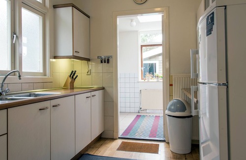 Egmond aan Zee House | Holiday house with 3 bedrooms for 6 people with garden and 500 meters from the beach.
