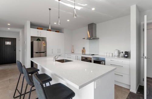 Wharewaka House | Holiday Hub