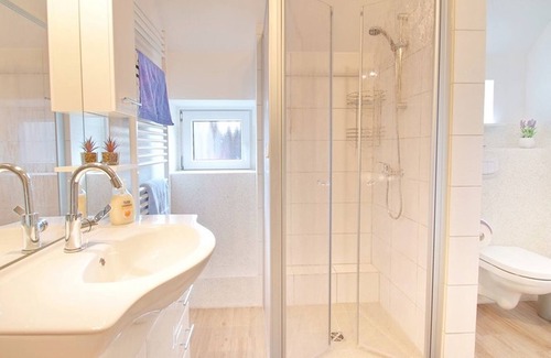 Westoverledingen House | Holiday in a green - cottage in the heart of East Frisia