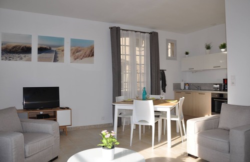 Arles City Centre Apartment | Holiday in Arles: Apartment with exceptional view of the Théâtre Antique
