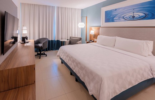 Playa Diamante Hotel | Holiday Inn Acapulco La Isla by IHG