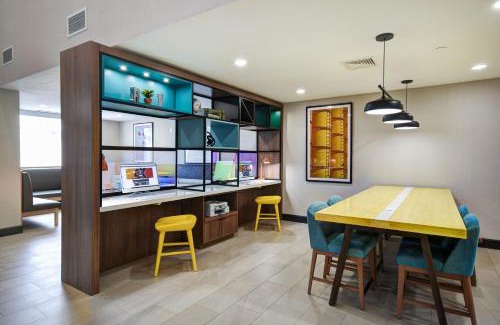 East Texas Hotel | Holiday Inn Allentown-Bethlehem by IHG