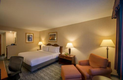 Bluemont Hotel | Holiday Inn Arlington at Ballston by IHG