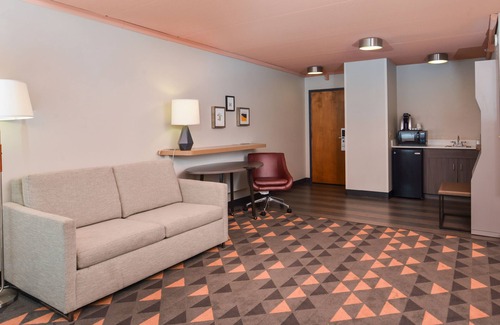 Auburn Hotel | Holiday Inn Auburn-Finger Lakes Region by IHG
