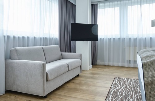 Schoenefeld Hotel | Holiday Inn Berlin Airport - Conference Centre by IHG