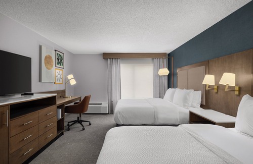 Lincoln Hotel | Holiday Inn Coralville Iowa City by IHG