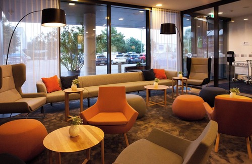 Waggershausen Hotel | Holiday Inn Express Friedrichshafen by IHG