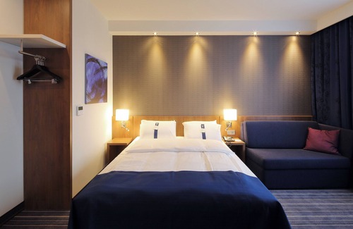 Waggershausen Hotel | Holiday Inn Express Friedrichshafen by IHG