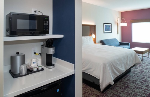 Downtown Little Rock Hotel | Holiday Inn Express and Suites Little Rock Downtown by IHG