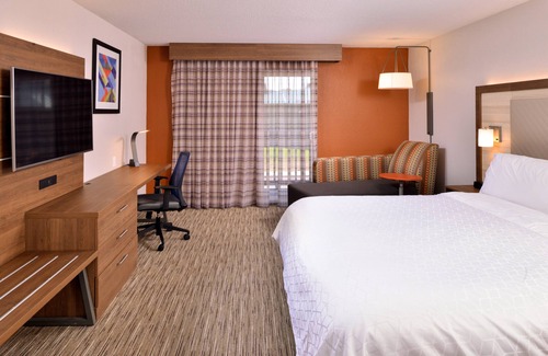 McKinleyville Hotel | Holiday Inn Express Arcata/Eureka - Airport Area by IHG