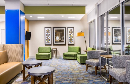 Brownstown Hotel | Holiday Inn Express and Suites Union Gap- Yakima Area by IHG
