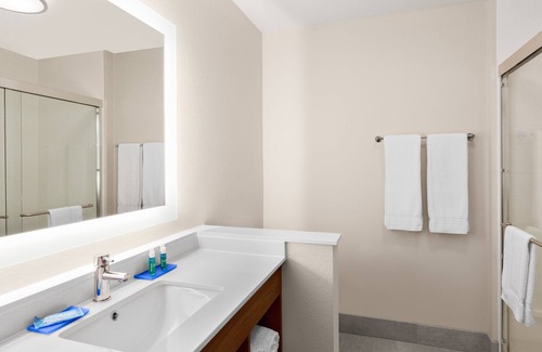 Brownstown Hotel | Holiday Inn Express and Suites Union Gap- Yakima Area by IHG