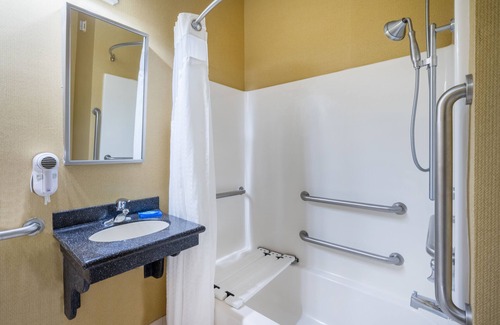 Kent Narrows Hotel | Holiday Inn Express Annapolis East-Kent Island by IHG