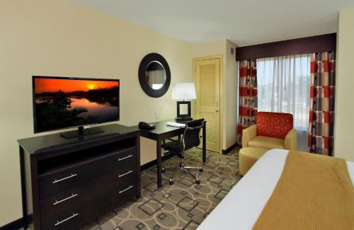 Downtown Hotel | Holiday Inn Express Augusta Downtown by IHG