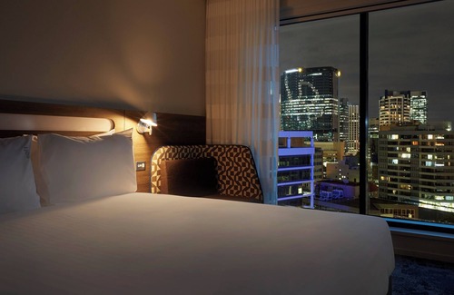 Spring Hill Hotel | Holiday Inn Express Brisbane Central by IHG