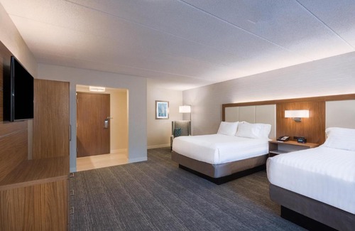 Piety Corner Hotel | Holiday Inn Express Boston-Waltham by IHG