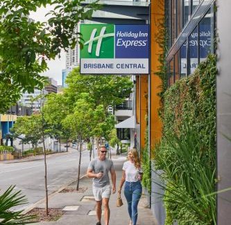 Spring Hill Hotel | Holiday Inn Express Brisbane Central by IHG