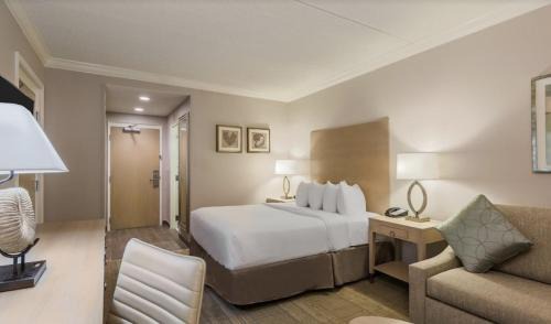 Fairhope Hotel | Holiday Inn Express Fairhope - Point Clear by IHG
