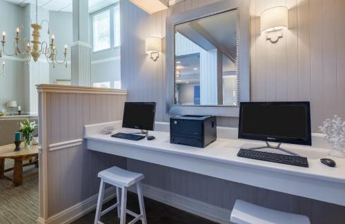 Fairhope Hotel | Holiday Inn Express Fairhope - Point Clear by IHG