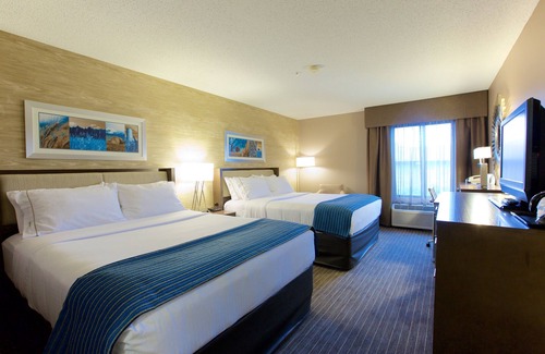 Fargo Hotel | Holiday Inn Express Fargo-West Acres by IHG