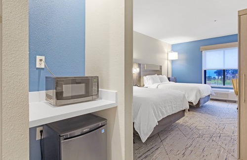 Gulfport Hotel | Holiday Inn Express Gulfport Beach by IHG