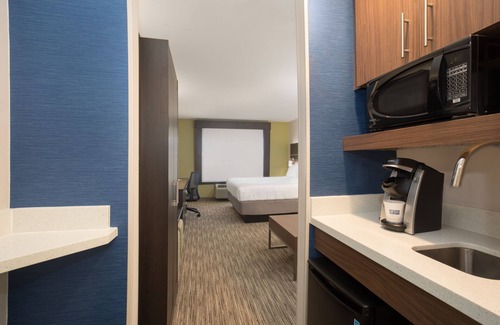 Fort Collins Hotel | Holiday Inn Express Hotel & Suites Ft. Collins by IHG