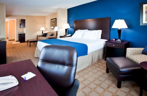 Fort Pierce Hotel | Holiday Inn Express Hotel & Suites Fort Pierce West by IHG