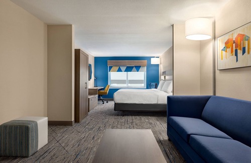 Fort Pierce Hotel | Holiday Inn Express Hotel & Suites Fort Pierce West by IHG