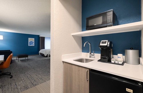 Plantation Hotel | Holiday Inn Express Hotel & Suites Ft. Lauderdale-Plantation by IHG