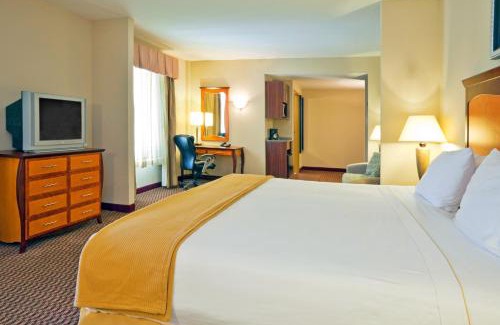 Crestline Heights Hotel | Holiday Inn Express Hotel & Suites Birmingham - Inverness 280 by IHG