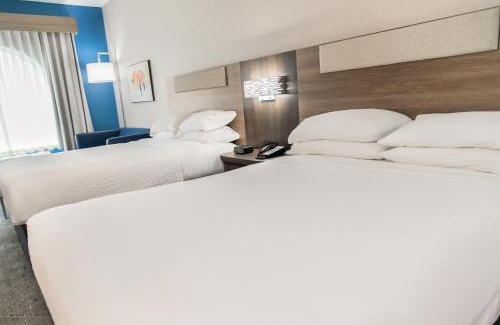 South Side Flats Hotel | Holiday Inn Express Hotel & Suites Pittsburgh-South Side by IHG