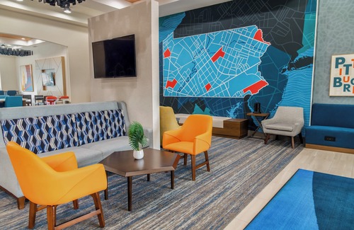 South Side Flats Hotel | Holiday Inn Express Hotel & Suites Pittsburgh-South Side by IHG