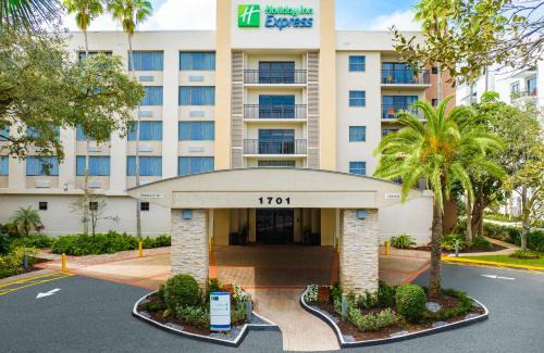 Plantation Hotel | Holiday Inn Express Hotel & Suites Ft. Lauderdale-Plantation by IHG