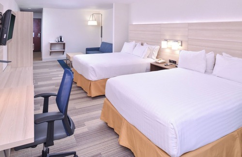 Otay Mesa Hotel | Holiday Inn Express Hotel & Suites San Diego Otay Mesa by IHG