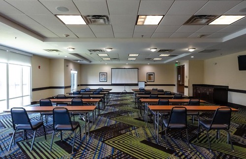 Church Street Hotel | Holiday Inn Express Hotel & Suites Atlanta Airport West - Camp Creek by IHG