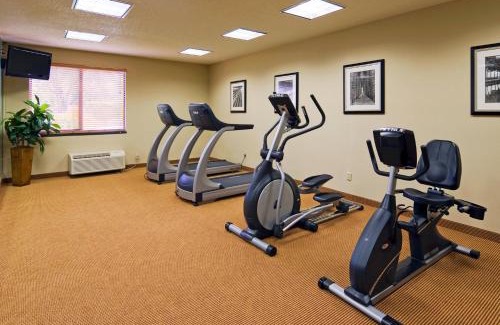 Ludlam Hotel | Holiday Inn Express Hotel & Suites Kendall East-Miami by IHG