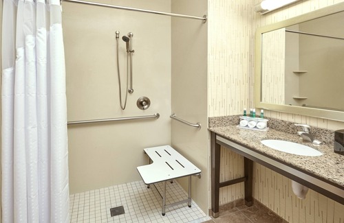 Columbia Hotel | Holiday Inn Express Hotel & Suites Columbia Univ Area-Hwy 63 by IHG